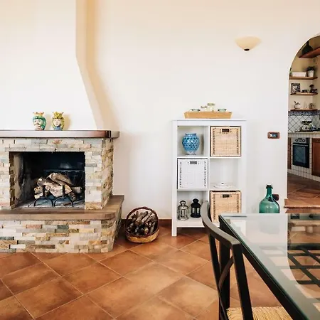 בית נופש Zabbara Capo Zafferano בגרייה