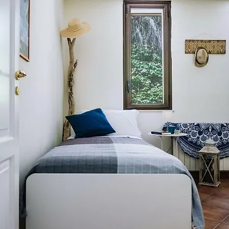 בית נופש Zabbara Capo Zafferano בגרייה